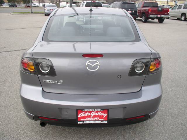 Mazda 3 2006 photo 4
