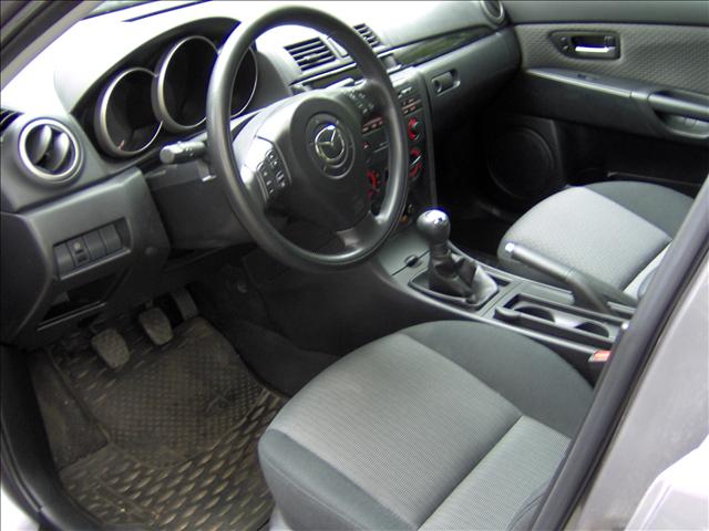 Mazda 3 2006 photo 3
