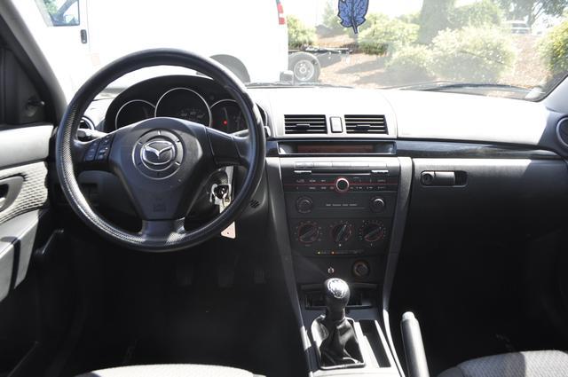 Mazda 3 2006 photo 3
