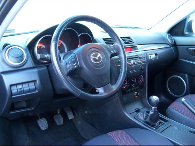 Mazda 3 2006 photo 3