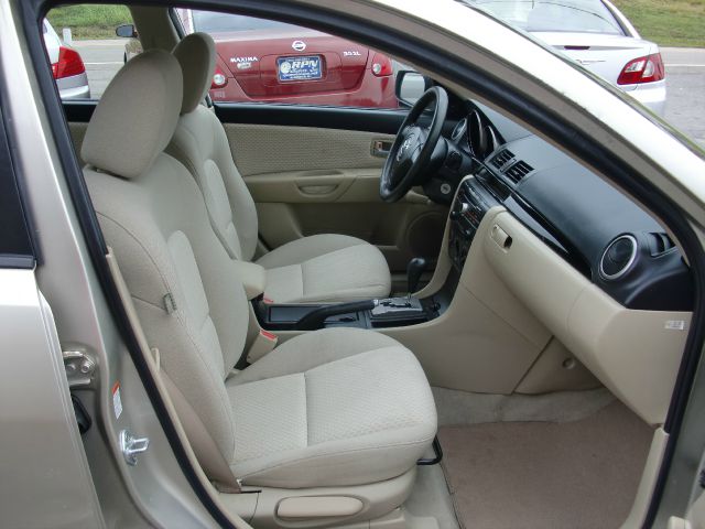 Mazda 3 2006 photo 1
