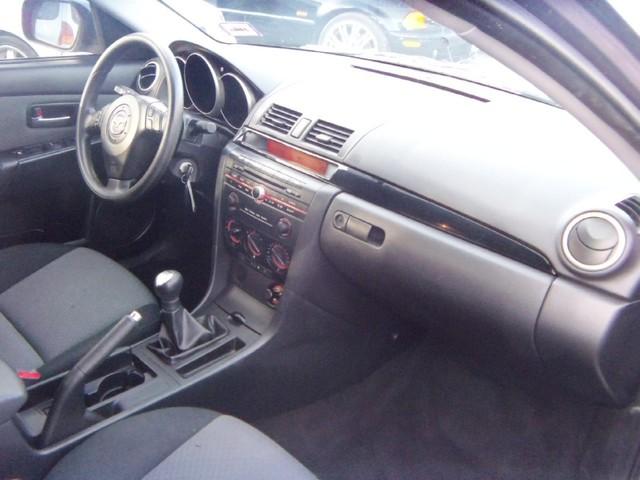 Mazda 3 2006 photo 1