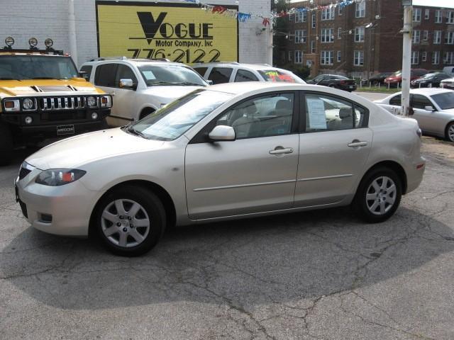 Mazda 3 Van Cab-chassis 2D Sedan