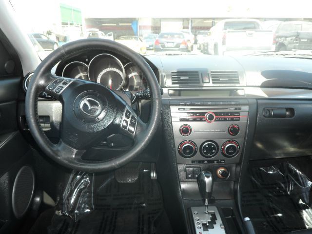 Mazda 3 2007 photo 4