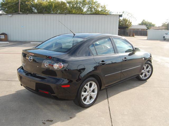 Mazda 3 Unknown Sedan