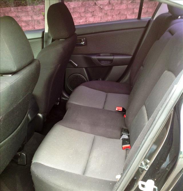 Mazda 3 SE W/sunroofnavigation Sedan