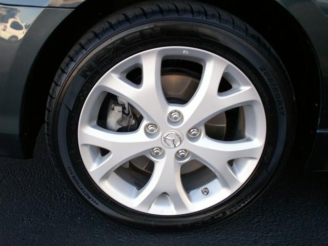 Mazda 3 Super CREW XLT 4X4 Hatchback