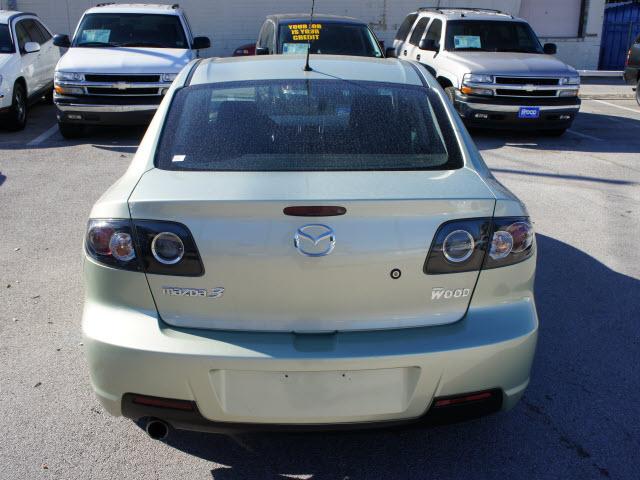 Mazda 3 2009 photo 3