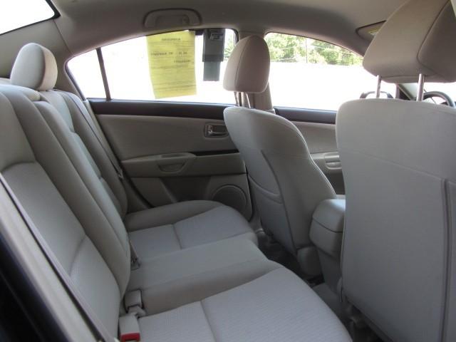 Mazda 3 STEP SIDE Z71 Sedan