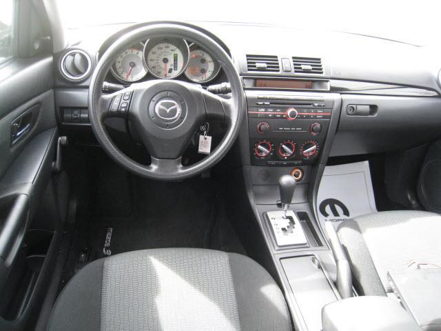 Mazda 3 2009 photo 3