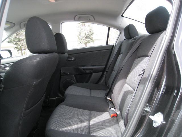 Mazda 3 2009 photo 4