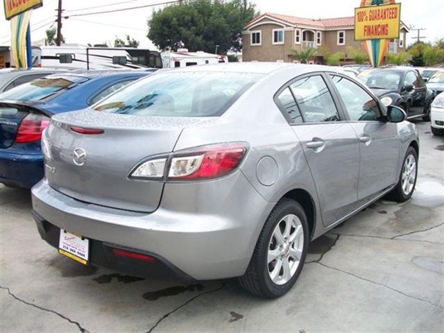 Mazda 3 2010 photo 5