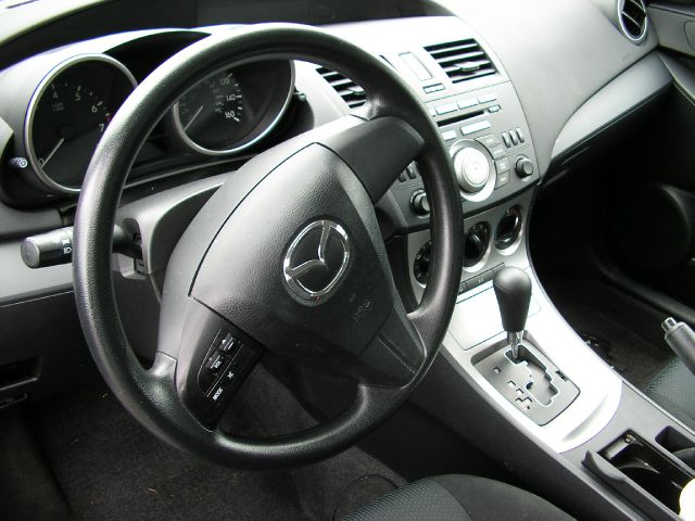 Mazda 3 2010 photo 4