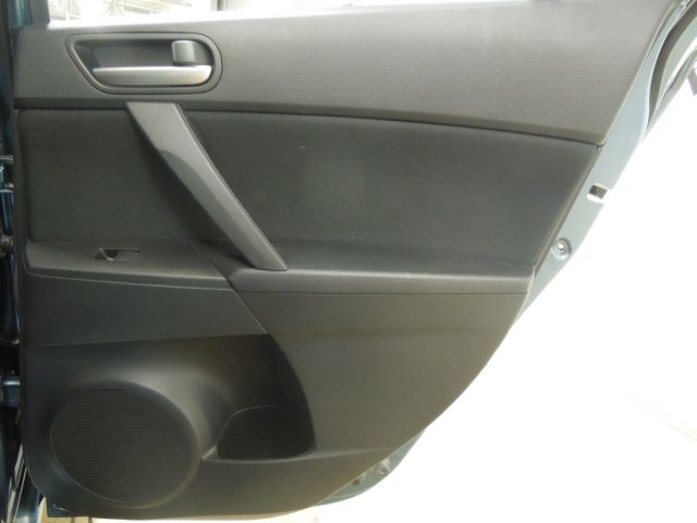 Mazda 3 2010 photo 15