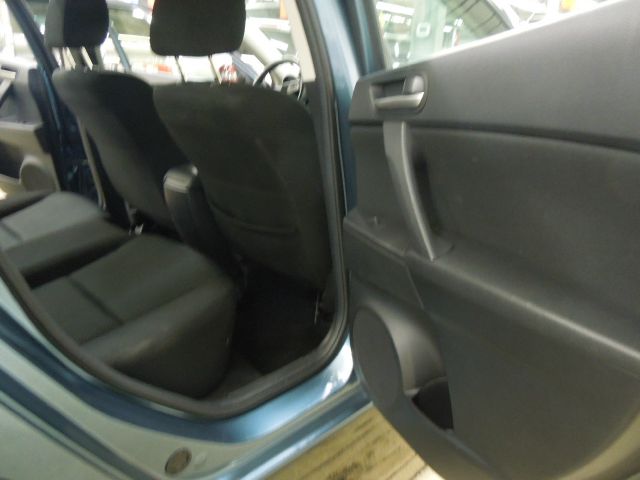 Mazda 3 2010 photo 18
