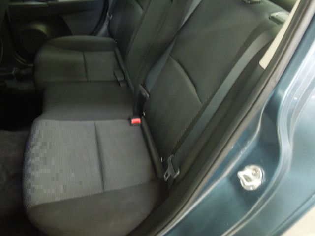 Mazda 3 2010 photo 2