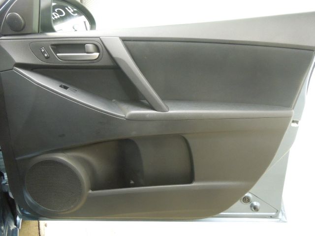 Mazda 3 2010 photo 7