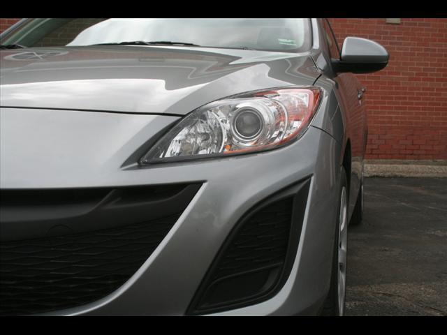 Mazda 3 2010 photo 2