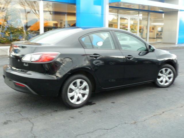 Mazda 3 2010 photo 1
