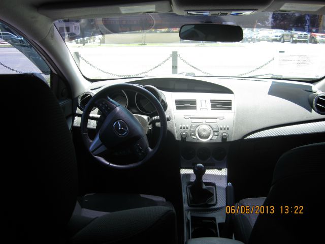 Mazda 3 2010 photo 8