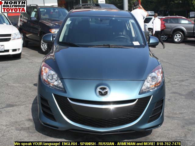Mazda 3 2010 photo 1