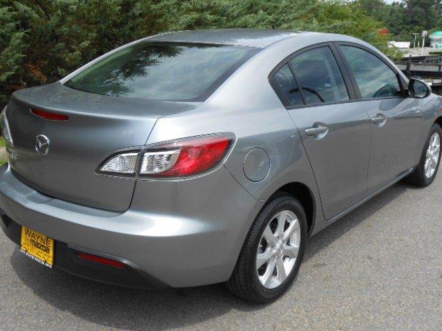Mazda 3 2010 photo 4