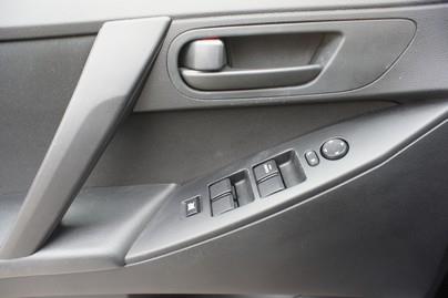 Mazda 3 2010 photo 18