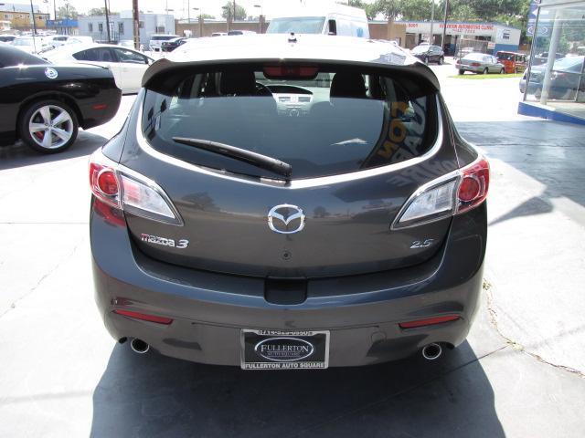 Mazda 3 2010 photo 1
