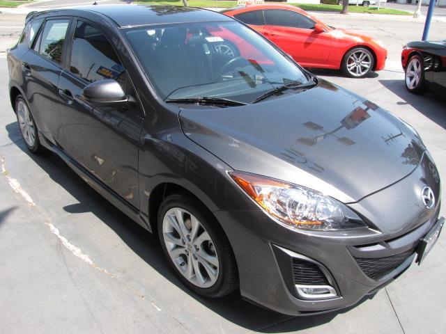 Mazda 3 2010 photo 2