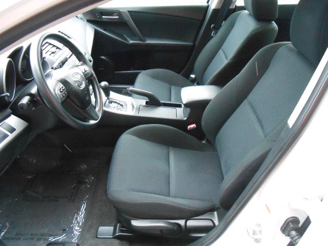 Mazda 3 2010 photo 2