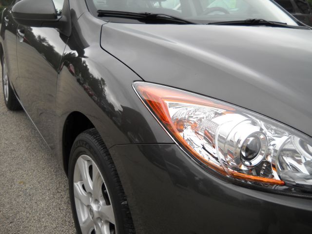 Mazda 3 2010 photo 4