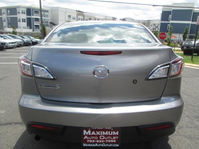 Mazda 3 2010 photo 1