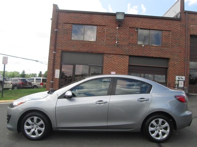 Mazda 3 2010 photo 3