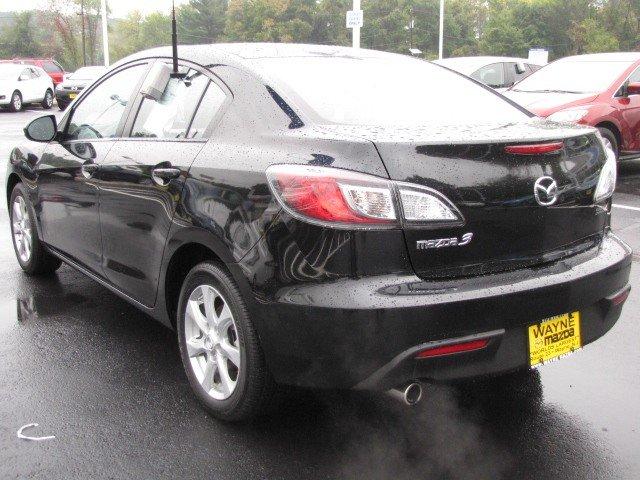Mazda 3 2010 photo 2