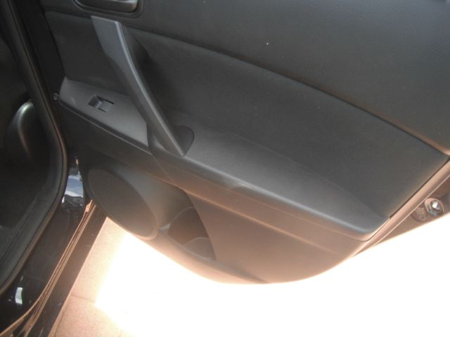 Mazda 3 2010 photo 10