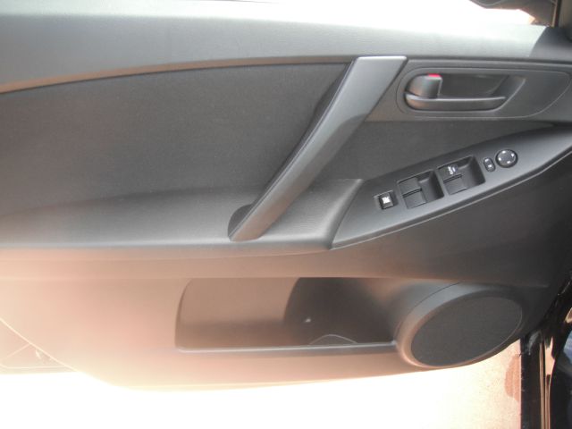 Mazda 3 2010 photo 11