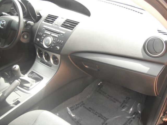 Mazda 3 2010 photo 21