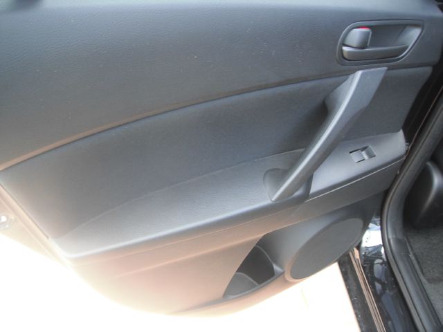Mazda 3 2010 photo 23