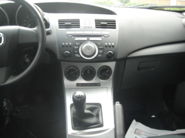 Mazda 3 2010 photo 25