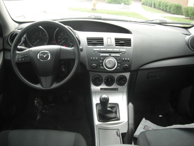 Mazda 3 2010 photo 5