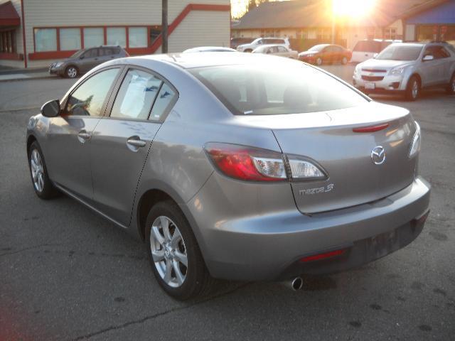 Mazda 3 2010 photo 2