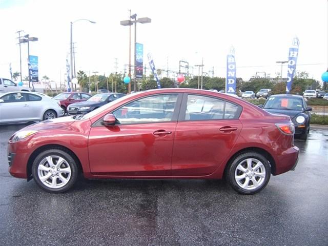 Mazda 3 2010 photo 1