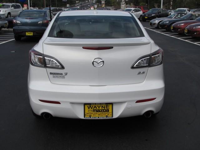 Mazda 3 2010 photo 3