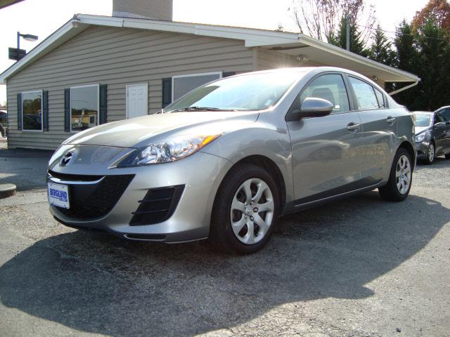 Mazda 3 Unknown Sedan