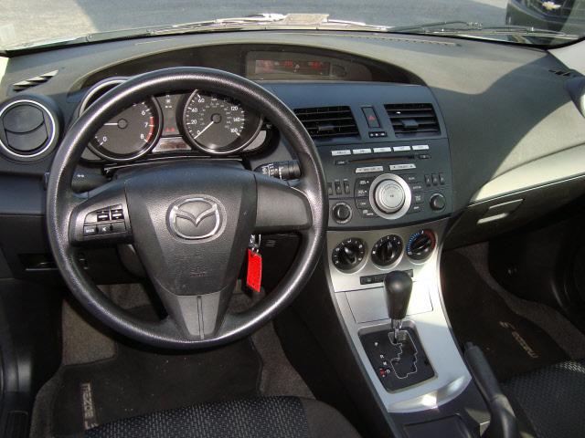 Mazda 3 2010 photo 5