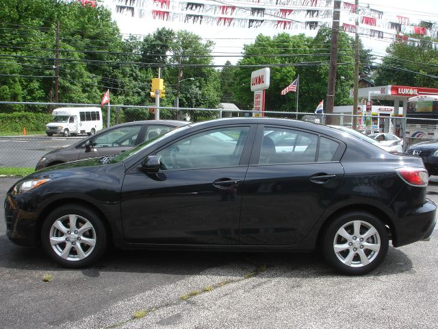 Mazda 3 2010 photo 3