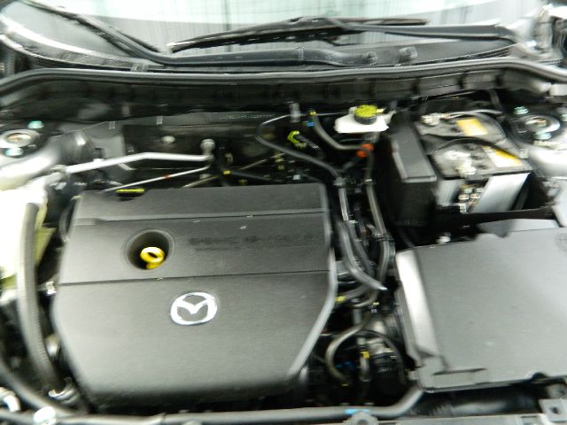Mazda 3 2010 photo 1