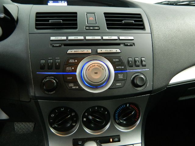 Mazda 3 2010 photo 4