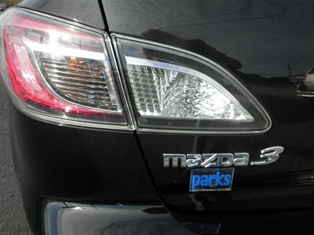 Mazda 3 2011 photo 4