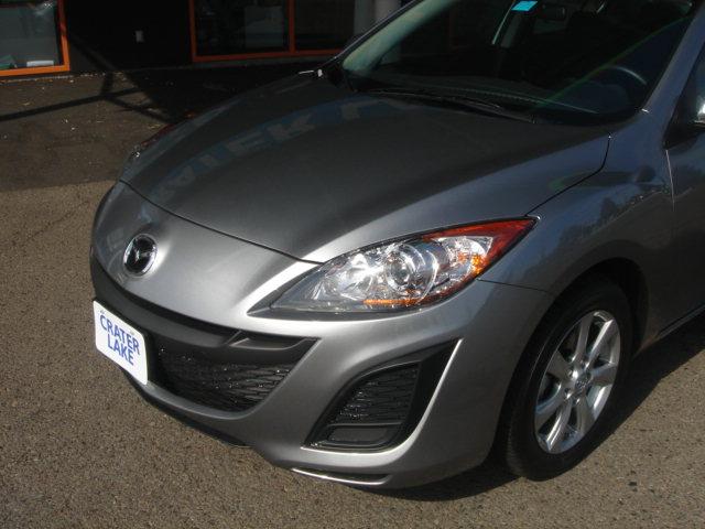 Mazda 3 2011 photo 4
